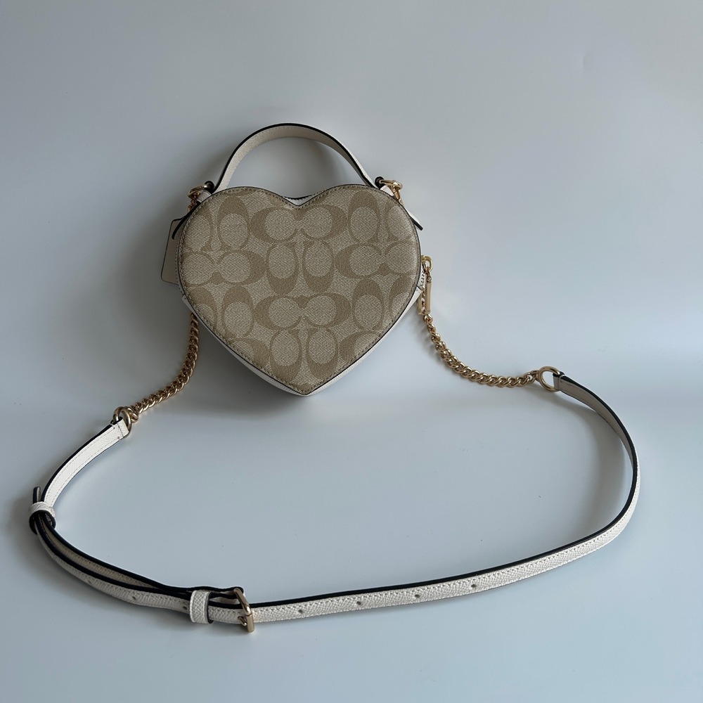 Coach Heart Crossbody Bag Signature Canvas Light Khaki Chalk CJ450 - Picture 3 of 9